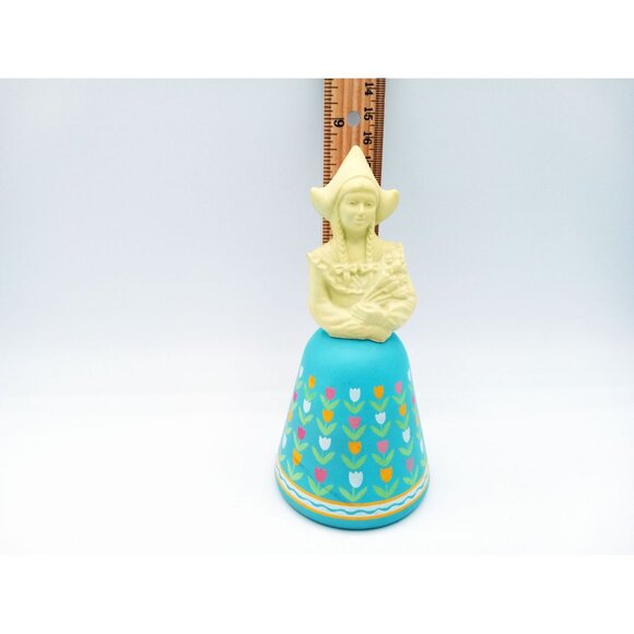 Avon Belles Of The World Dutch Maid Moonwind Cologne 4.5 Fl Oz Figurine Perfume - Picture 2 of 12